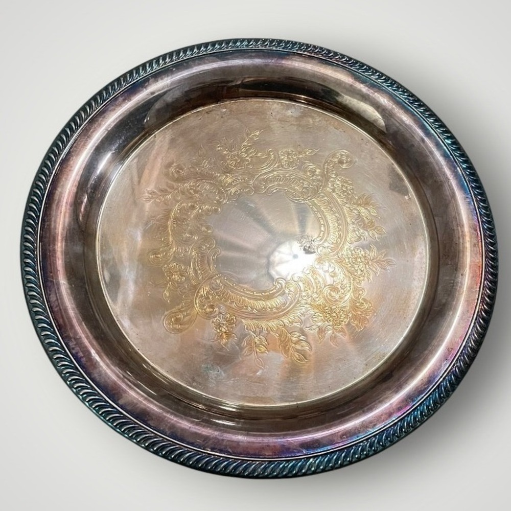 Lunt Silverplate Serving Tray 9" Silver Floral Etched Gadroon Rim Round Regency
